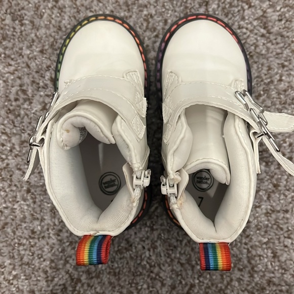 Wonder nation white boots toddler size 7 - Picture 5 of 5